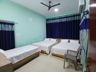 Shree DashbhujaNath Stays - 1