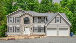 Lakeview Retreat w Kayaks Game Room Firepits Gated Community w Lake Beach Access - 7