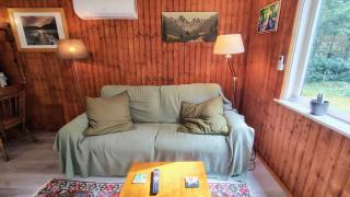 Vrijstaand in het bos met privé sauna - 7