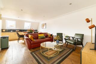 Your Home Away Newly Refurbished 3BR in Wandsworth - 8