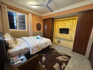 Bays Boutique Apartment - 8