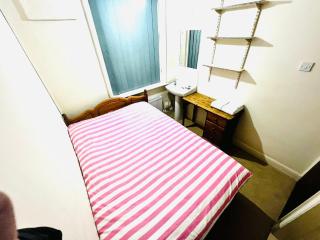 Budget Stay In Luton 02 05 - 2
