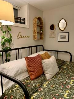 Cozy Boho Studio Suite - 6