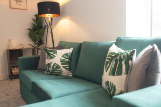 Modern House Ideal For Families and Contrators - 2