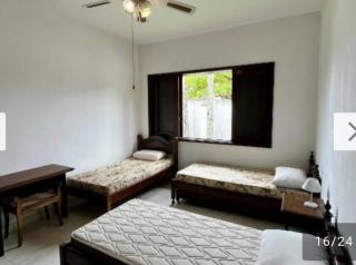 Casa com piscina, 200m praia, familiar - 2