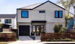Central Austin Oasis with Pool - Sleeps 9 - 8