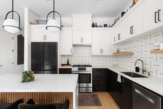 Central Austin Oasis with Pool - Sleeps 9 - 7