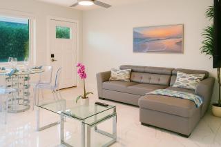 Steps from Airport Hot Tub Bbq Boat Slip - 6