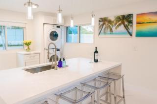 Steps from Airport Hot Tub Bbq Boat Slip - 4