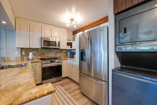 Kihei Condo with Prime Beach Location and Ocean Views - 4