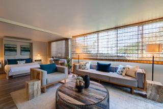 Ocean Views! Closest condo to Kam III Beach! - 1