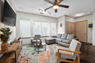 Modern Stay With Resort Style Perks - 9