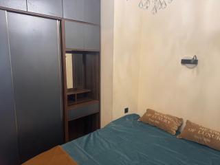 Central Yerevan 2-Bedroom Flat With Balcony - 4