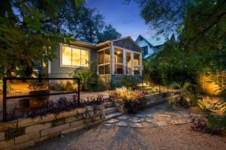Ladybird Villa - Heated Saltwater Pool - Walk to SoCo - 5