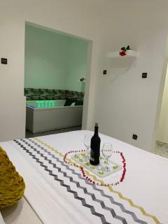 Studio confortable avec jacuzzi - 0