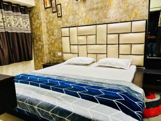 Vrindavan apartment near Prem mandir & Premanand maharaj marg - 2