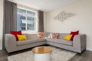 Beachfront 3 Bed Luxury Family Escape - Sea Point - 5