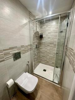 Samly's apartment - 7