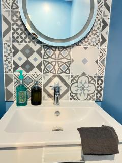 Plein centre-ville refait à neuf avec parking gratuit - Studio Lisbonne - 6