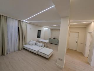 Zenith DM 4 Otopeni and Therme Self Check-in and Free Parking - 0