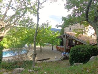 Maison 6p, 3ch, piscine chauffée, rivière, randonnée, proche VALLON Pt d'Arc - 1