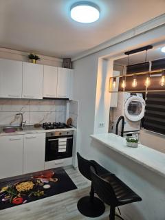 Luxury Studio - Onești - 8