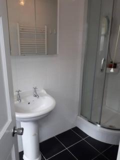 Small bedroom for 3 people - 8