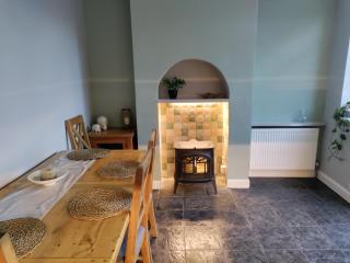 Parkdale-2 Bedroom House in Sheldon Birmingham - 3