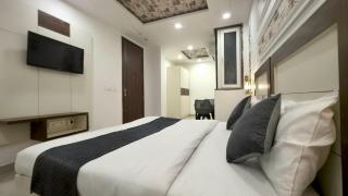 Hotel HomeAste 001 Near Yashobhoomi Convention Center - 7
