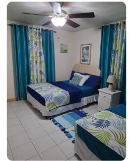 So-neez Top floor apt - 8