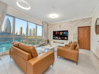 Panoramic Burj 5br Condo with Full Led & Fountain View - 7