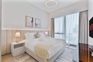 2Bed with spectacular Burj Khalifa & fountain view - 4