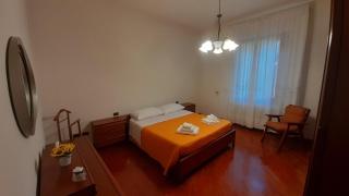 Tuscan Charm Spacious Florence Home - 1