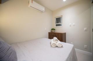 Modern 2 bedroom apartment in the center of Copacabana Posto 4 - 5