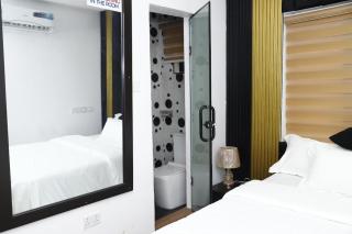 Olabanji Royal Garden Hotel - 1