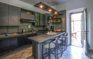Stunning Home In Larciano Castello With Wifi - 8