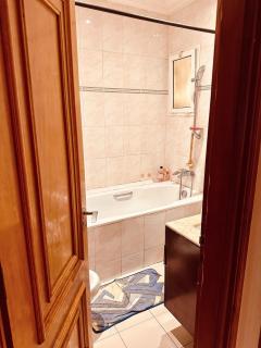Cozy Apartment with pool near US ambassy and corniche des almadies - 4
