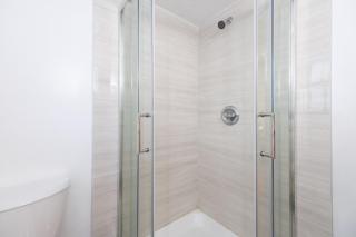 Charming 2 br Retreat in South Surrey White Rock - 8