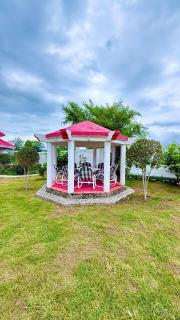 Pearl Signature Farm House - 9