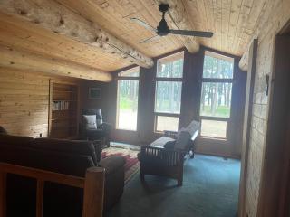 Living Well Lodge with Panoramic Views - 4