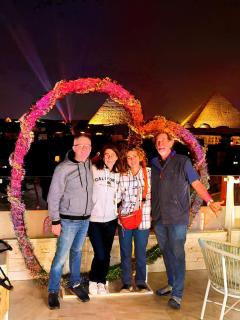 GOLDEN PYRAMiDS TEMPLE ViEW HOTEL all king rooms with jacuzzi & pyramids view - Il Cairo - 7
