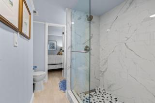 Renovated Penthouse! Free Beach Chairs Included! by Dolce Vita Getaways PCB - 3