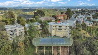 Bel Air villa with canyon views and ocean glimpse - 9
