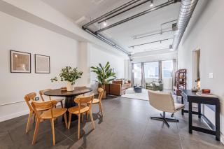 Downtown Escape - 2BR w Skyline Views & Hot Tub - 1