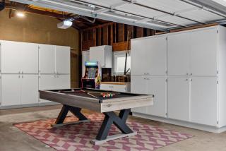 Travelers Dream Home SDSU Hot Tub Pool Table - 8