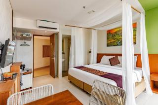 Spacious 3 Bedroom Villa, Sleeps 12, Resort Style Pool, Families and Groups, Private Kitchen, Restaurant with Room Service and Catering, Near Seminyak Beach - 2