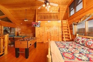 Romancing - 2 BR High In The Mountains - 4
