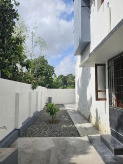Spacious 3BHK Home , Sleeps 8 ,AC, Wi-Fi & Parking - 7