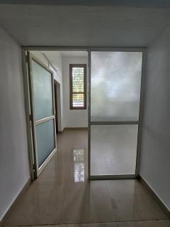 Spacious 3BHK Home , Sleeps 8 ,AC, Wi-Fi & Parking - 5