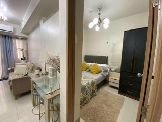 Lucky Condotel (Shore Residences) - 0
